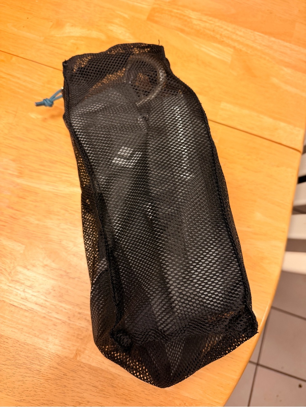 Black Diamond momentum harness + chalk bag